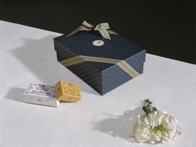 신세계인터내셔날은 주요 뷰티 브랜드를 중심으로 다양한 홀리데이 제품을 선보이며 연말 소비자 공략에 나섰다. © 신세계인터내셔날