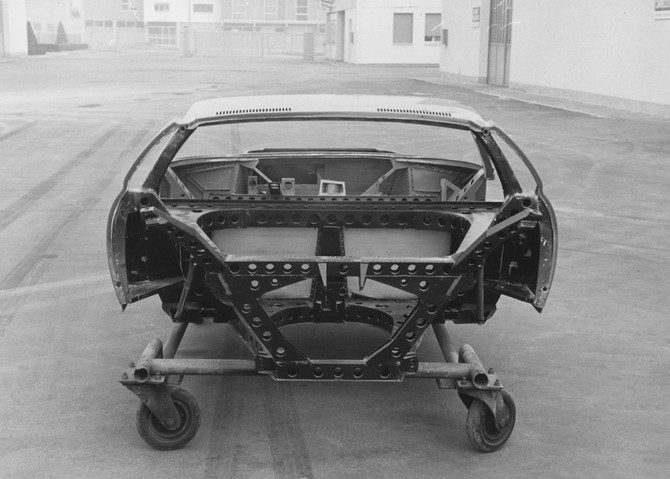 미우라 P400 섀시. ⓒ 오토모빌리 람보르기니