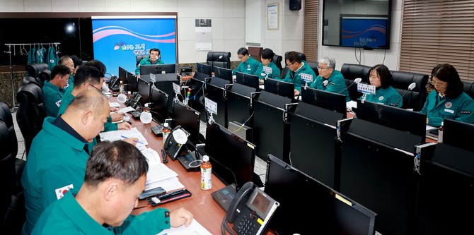 지난 17일 조류인플루엔자 발생에 따른 상황판단회의 개최 모습. ⓒ 보령시