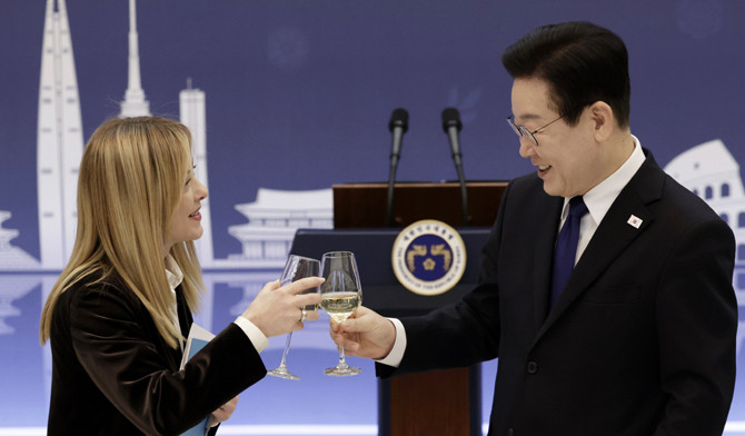 이 대통령은 "머지않은 시기에 이탈리아를 방문해 오늘의 건설적인 논의를 거듭 이어 실질적 성과를 만들어낼 수 있도록 기대한다"고 했다. ⓒ 연합뉴스