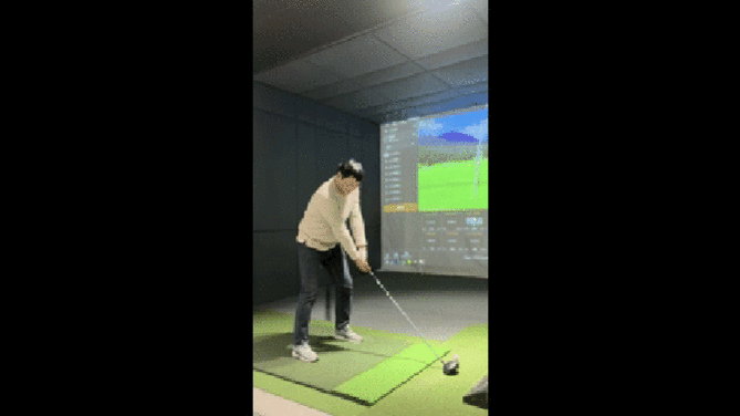 젝시오14 플러스는 타구감과 타구음이 기존 클럽과 달라 새로운 클럽이라는 느낌을 받았다. = 김경태 기자