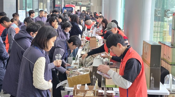 설맞이 로컬푸드 직거래장터 현장. ⓒ 당진발전본부