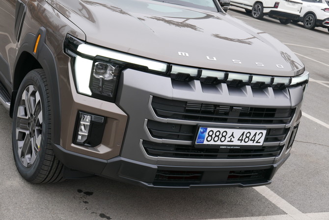 웅장하고 세련된 이미지를 강조한 전면. = 노병우 기자