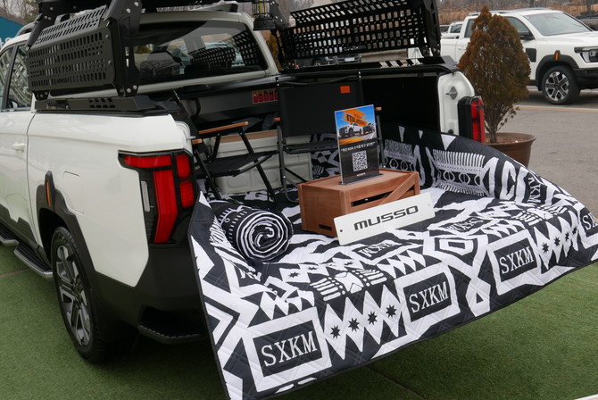 실내 디자인은 역동적인 주행 환경에서도 직관적이고 안정적인 조작이 가능하도록 픽업 운전자의 동작 편의성과 조작 용이성을 고려해 설계했다. = 노병우 기자