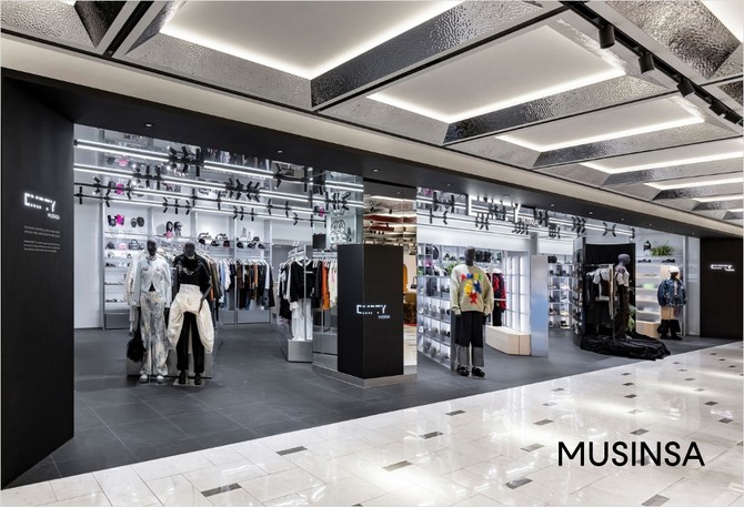 '무신사 엠프티' 압구정 갤러리아점 전경. ⓒ 무신사