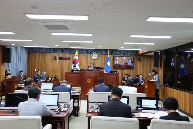 울진군의회 제291회 임시회 모습. ⓒ 울진군의회
