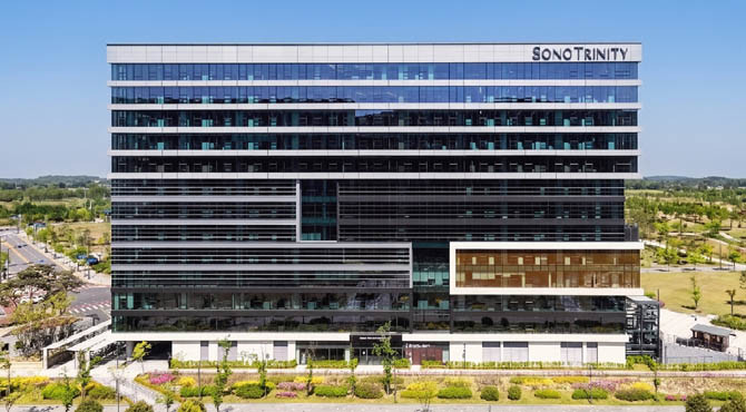 소노트리니티그룹은 최근 그룹사명 변경과 함께 신사옥 '소노트리니티 커먼스'로의 이전을 완료하고 본격적인 업무를 시작했다. ⓒ 소노