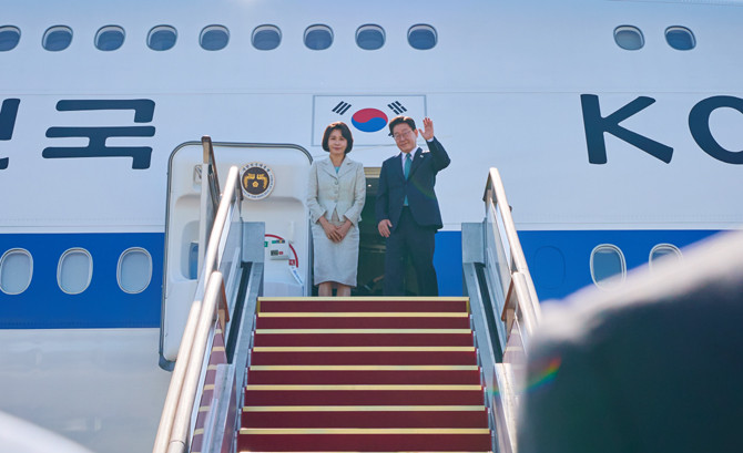 유럽 순방과 G7 정상회의 참석을 마치고 18일 귀국한 이 대통령은 19일 순방 성과를 직접 발표할 예정이다. ⓒ 청와대