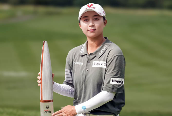 어메이징크리는 필드와 일상을 넘나드는 하이엔드 골프 라이프스타일 브랜드다. ⓒ 어메이징크리