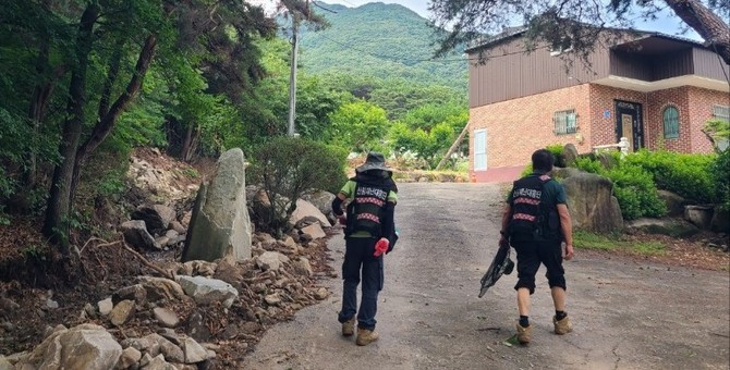 산림재난대응단 산사태 취약지역 예찰 모습. ⓒ 예산군