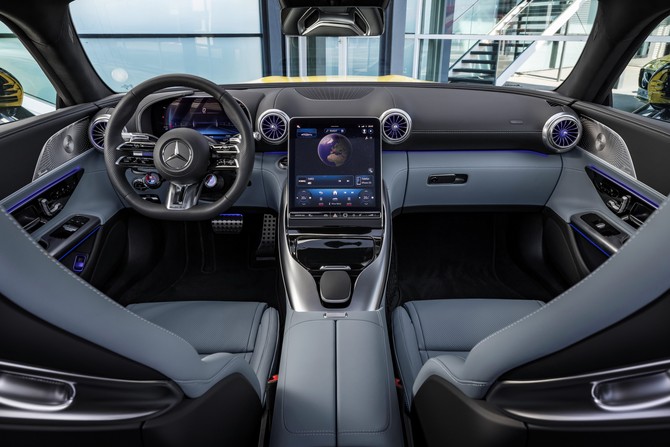 메르세데스-AMG GT 43 인테리어. ⓒ 메르세데스-벤츠 코리아