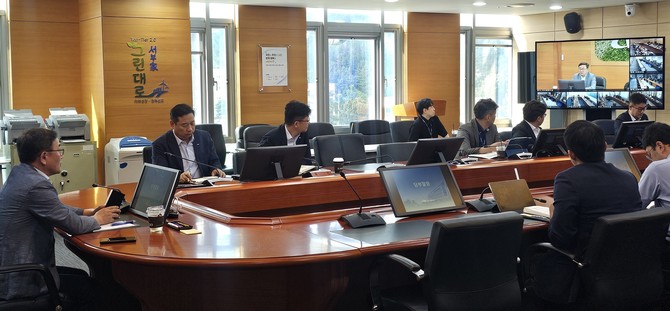 지난달 12일 충남 태안 본사에서 진행된 제4차 전력수급 점검 화상회의를 하고 있다. ⓒ 서부발전