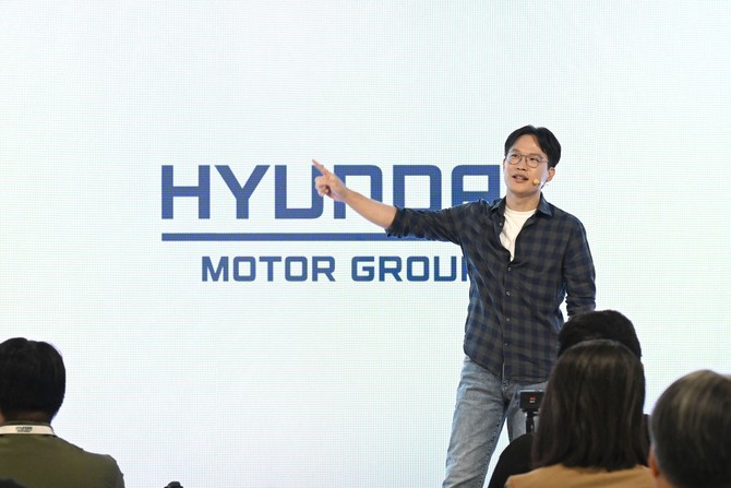 '현대차그룹 자율주행 미디어데이'에서 현대차·기아 AVP본부장 박민우 사장이 발표하는 모습. ⓒ 현대자동차그룹