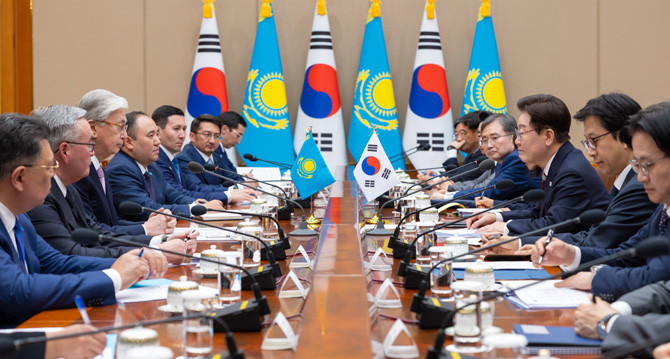 이 대통령은 "카자흐스탄은 경제안보 협력의 중요 파트너"라며 "한국과 카자흐스탄의 강점을 연결해 호혜적 동반 성장의 기회를 만들 것"이라고 했다. ⓒ 청와대