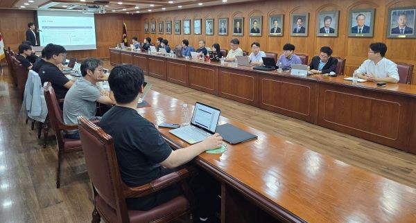 포항상공회의소가 지역 기업 재직자들을 대상으로 생성형 AI를 활용한 브랜드마케팅 실무교육을 진행하고 있다. ⓒ 포항상공회의소