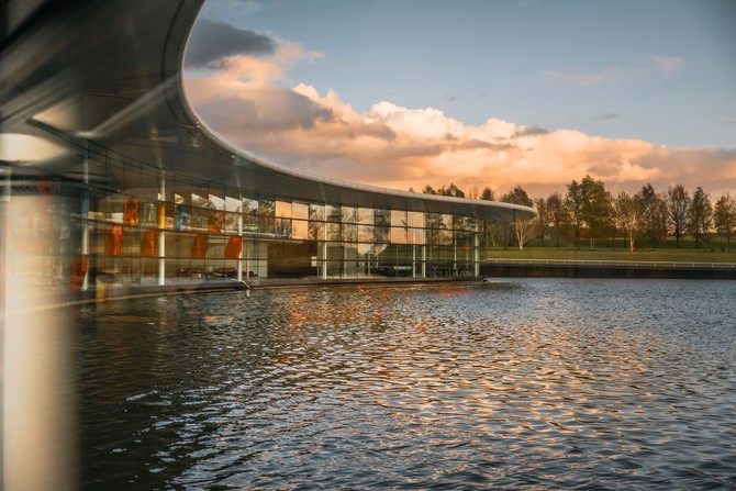 맥라렌 컴포지트 테크놀로지 센터(McLaren Composites Technology Centre). ⓒ 맥라렌 오토모티브