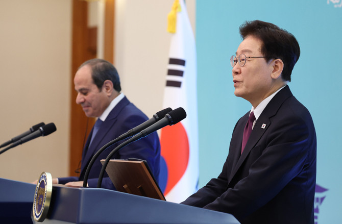 이 대통령은 한-이집트 공동언론 발표에서 한-이집트 '전략적 동반자 관계' 격상에 대해 알렸다. ⓒ 연합뉴스