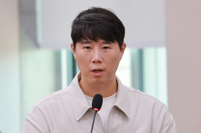 최승호 삼성그룹 초기업노동조합 삼성전자지부 위원장이 지난 6일 국회 산업통상자원중소벤처기업위원회에서 열린 산업통상부 국정감사에서 산자중기위원 질문에 답하고 있다. ⓒ 연합뉴스