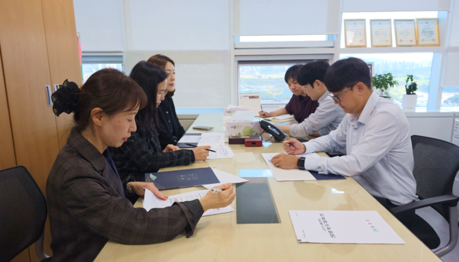 함안군이 행안부 찾아 교부세 산정 기준 개편을 촉구하고 있다. ⓒ 하동군