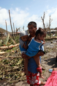 태풍 하이옌 최대피해 지역인 중부도시 타클로반의 모습 &copy; UNICEF Philippines