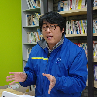  굿윌스토어 효성 1호점 안영준 점장은 