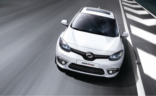  SM3 동급 최고 연비 15.0km/L는 기술적으로 가장 높은 완숙도에 이른 파워트레인임을 증명하고 있다. 사진은 최근 출시된 SM3 Neo. Ⓒ 르노삼성자동차