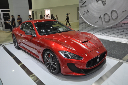  이번 부산모터쇼에서 마세라티는 100주년 기념 리미티드 에디션인 '그란투리스모 MC 스트라달레 센테니얼 에디션'을 공개했다. Ⓒ 프라임경제