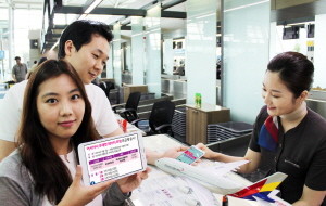  '아시아나 무제한 데이터 로밍' 요금제는 LG유플러스 고객 센터 또는 공항 로밍 센터에서 신청 가능하다. ⓒ LG유플러스