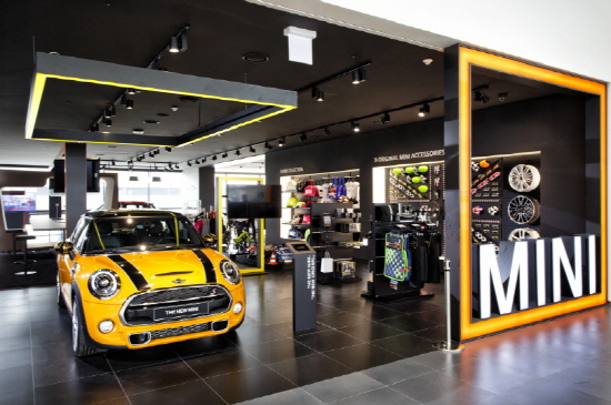  BMW와 MINI 브랜드를 경험하는 '브랜드 체험 센터'는 다양한 갤러리와 라운지, 주니어 캠퍼스, 레스토랑 등으로 이뤄졌다. ⓒ BMW 그룹 코리아