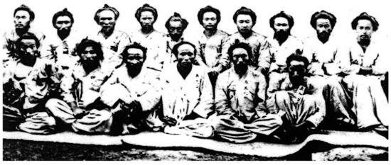  남한대토벌 작전시 체포된 호남의병장(좌측상단 3번째 양진여 의병장) ⓒ광주시 북구