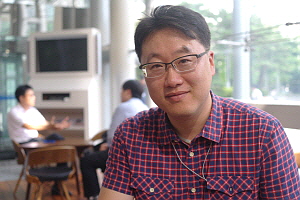  김용운 KTIS TR사업단 TR사업기획부 부장은 KTIS의 텍스리펀드 시스템은 기존 IT기술과 KT의 통신기술을 결합해 이루어졌다고 설명했다. = 추민선 기자